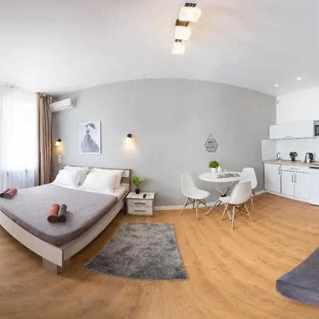 New Studio Near Metro Yaroslava Mudroho, Universytet - Chernyshevska Str 95-1 Харьков Экстерьер фото