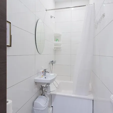 New Studio Near Metro Yaroslava Mudroho, Universytet - Chernyshevska Str 95-1 Харьков Экстерьер фото