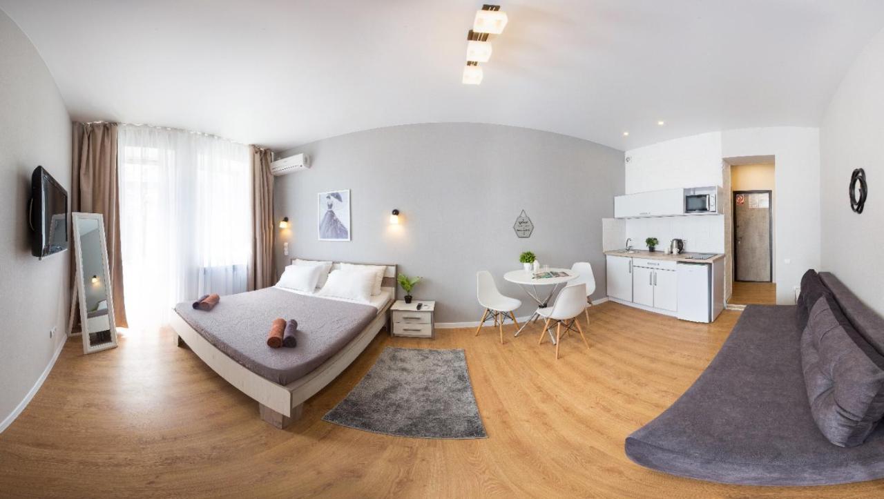 Apartment New Near Metro Yaroslava Mudroho, Universytet - Chernyshevska Str 95-1
