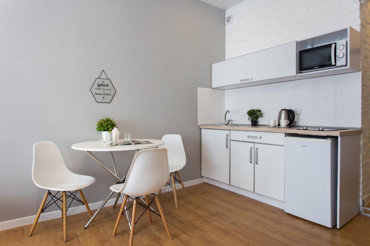 Apartment New Near Metro Yaroslava Mudroho, Universytet - Chernyshevska Str 95-1
